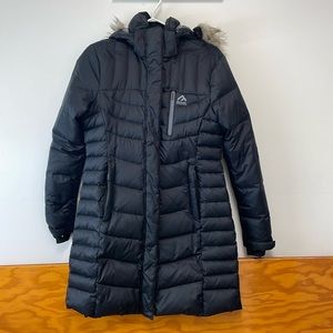 Black Coat Black Moutain